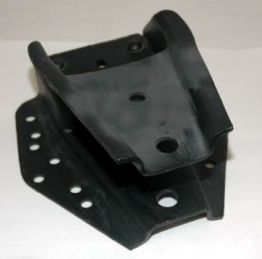 IH6V - Drive Axle Rear Hanger