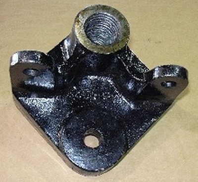 IH6M - Steer Axle Rear Hanger 