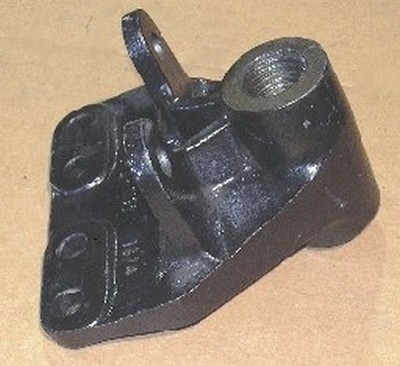 IH6N - Steer Axle Rear Hanger 